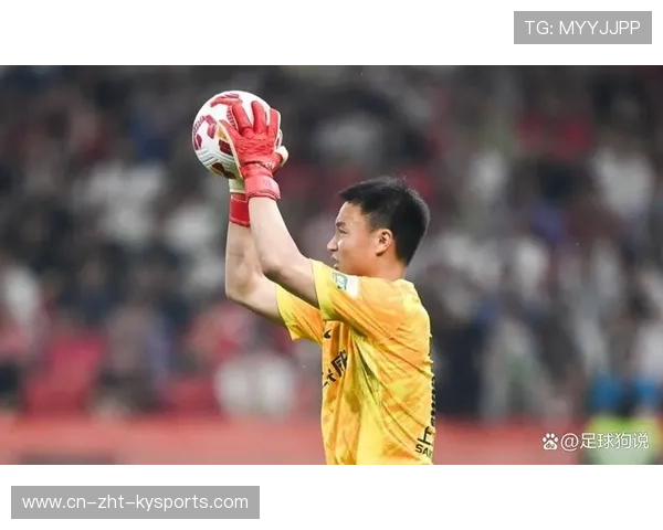 足球门将制胜神扑,成为球队英雄 足球门将制胜神扑,成为球队英雄